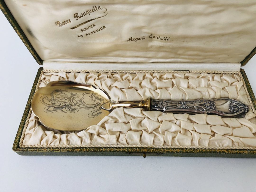 Антикварная лопатка для мороженого с серебряной ручкой