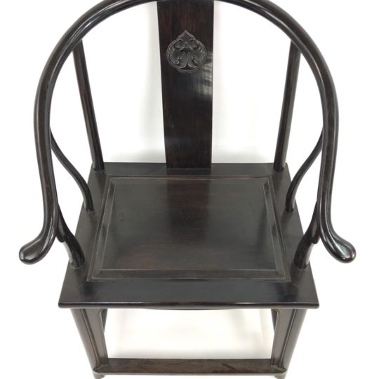 Винтажное кресло в стиле Шинуазри