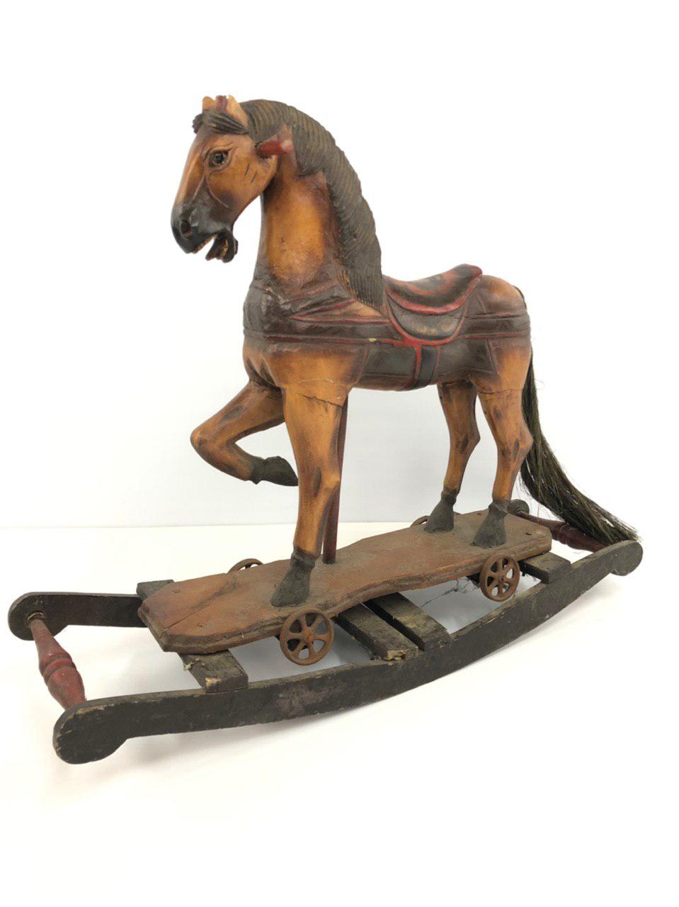 Антикварная детская игрушка лошадка-качалка