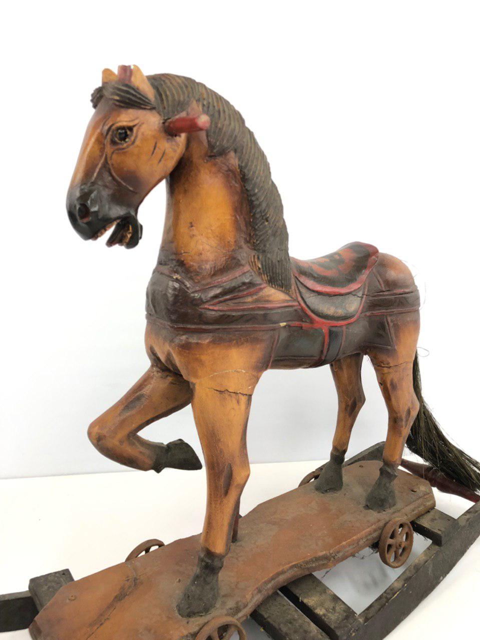 Антикварная детская игрушка лошадка-качалка
