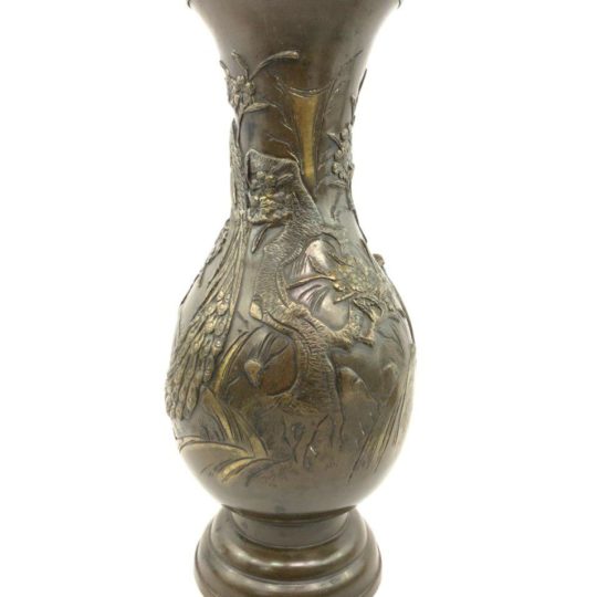 Антикварная японская ваза из бронзы
