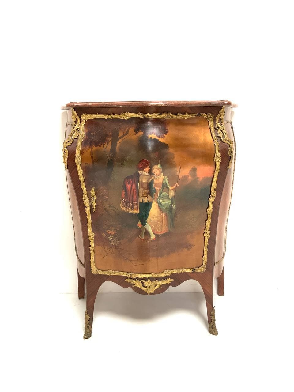 Антикварный комод  в стиле Louis XV Vernis Martin