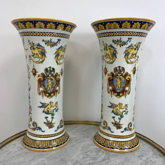 Антикварная пара ваз мануфактуры Gien