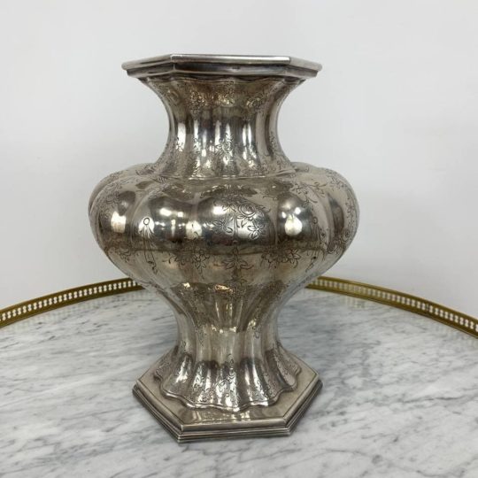 Винтажная серебряная ваза