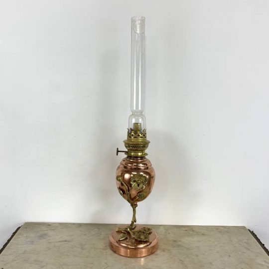 Антикварная лампа в стиле Арт-нуво
