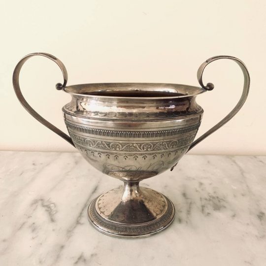 Антикварная ваза из серебра
