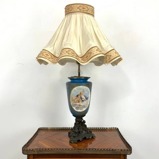 Антикварная лампа ручной росписи