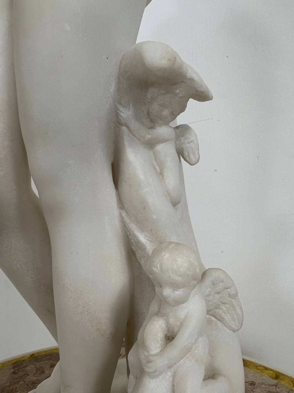 Винтажная интерьерная скульптура