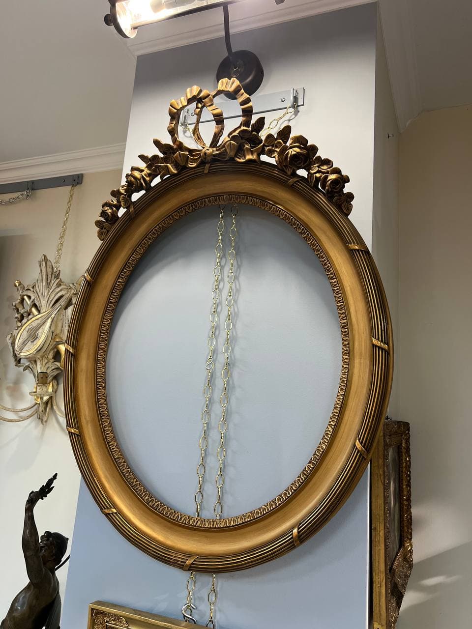 Антикварная рама в стиле Луи XVI