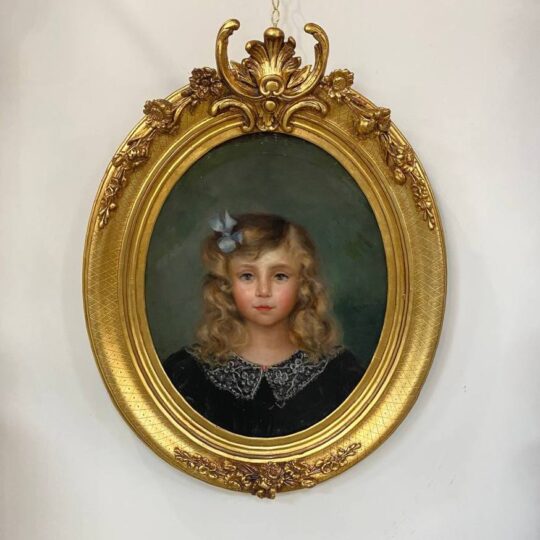 Антикварный детский портрет